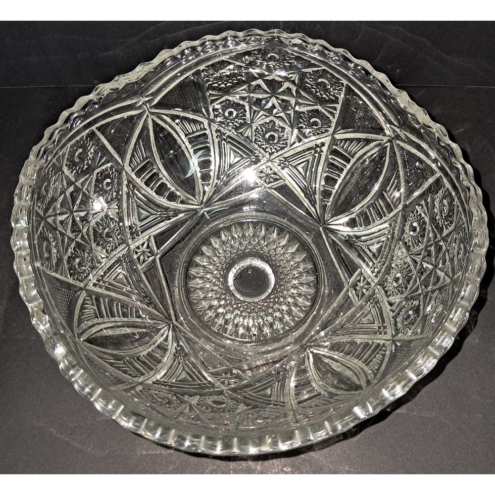 Mckee Sunbeam Glass Serving Bowl EAPG Pressed Glass, Sawtooth Rim‎